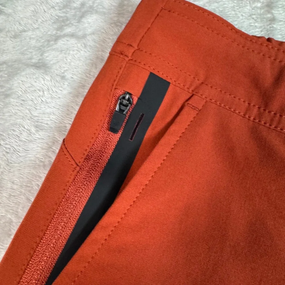 NWOT Ten Thousand Mens The Foundation Unlined Short 9